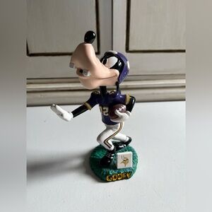NFL Disney Goofy Running Back Minnesota Vikings Bobblehead Football Figurine